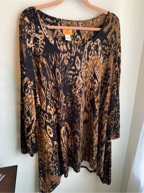 NWT- RUBY ROAD SHARK-BITE PLUS SIZE 3X
WOMEN’S TOP
